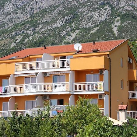 Apartments By The Sea Gradac, Makarska - 13681 Gradac (Split-Dalmatia) Exterior foto