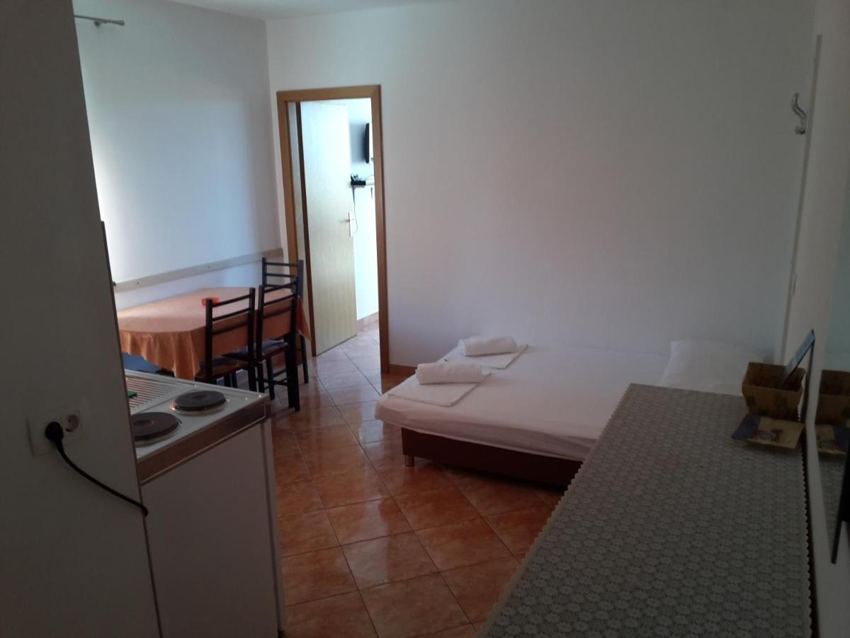 Apartments By The Sea Gradac, Makarska - 13681 Gradac (Split-Dalmatia) Exterior foto