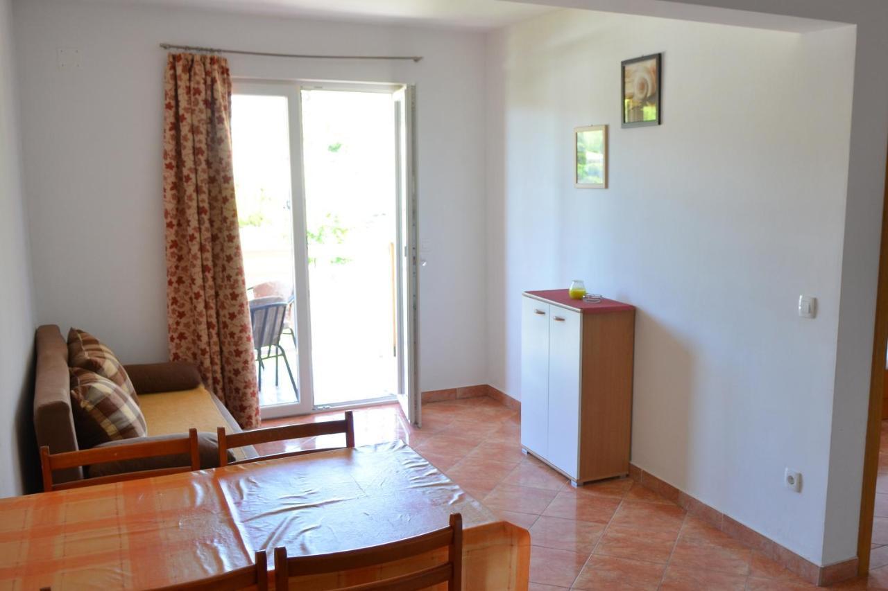 Apartments By The Sea Gradac, Makarska - 13681 Gradac (Split-Dalmatia) Exterior foto