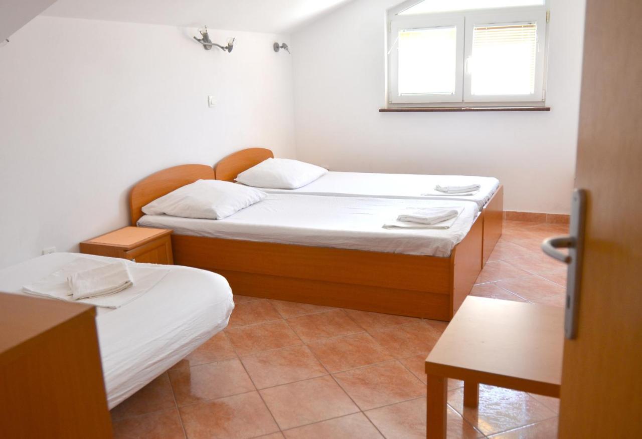 Apartments By The Sea Gradac, Makarska - 13681 Gradac (Split-Dalmatia) Exterior foto