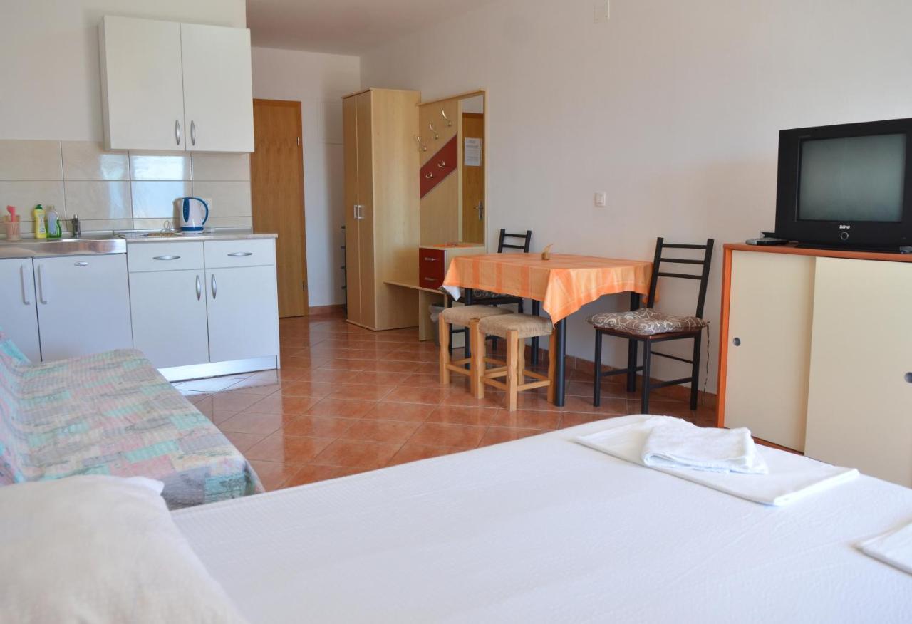 Apartments By The Sea Gradac, Makarska - 13681 Gradac (Split-Dalmatia) Exterior foto